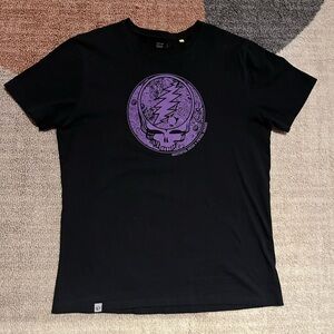 Pearl Izumi Grateful Dead t-shirt